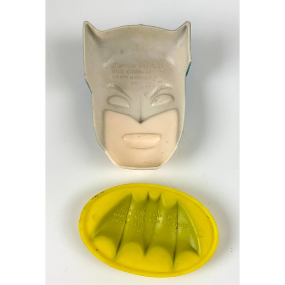 1977 Bat Man DC Comics Wilton Plastic Cake Toppers - Picture 3 of 8